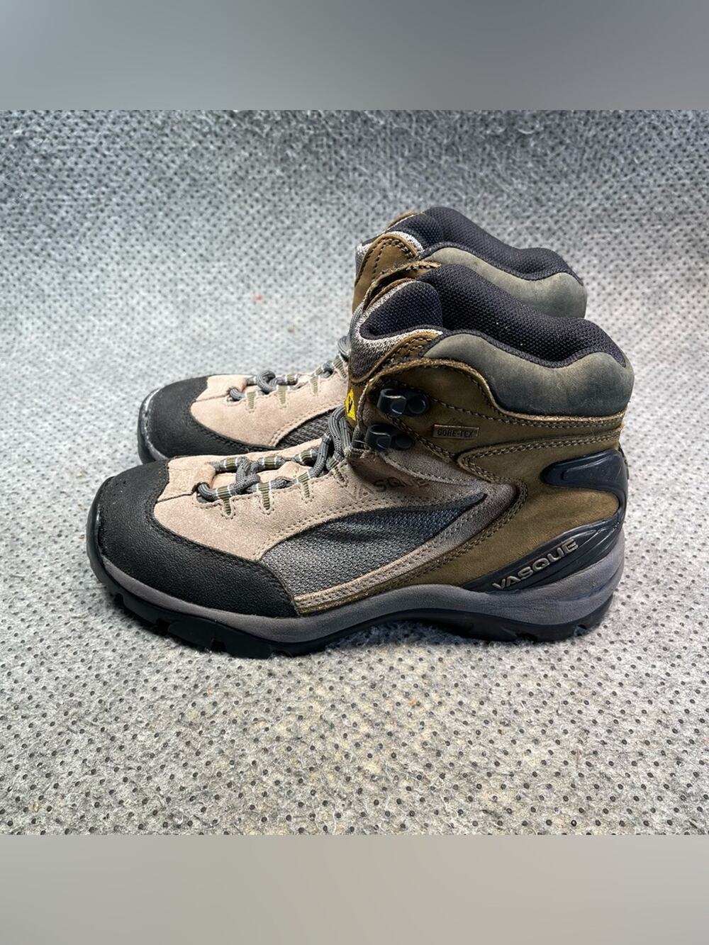 Vasque Mica II Goretex Hiking Boots Size 8 Women’s